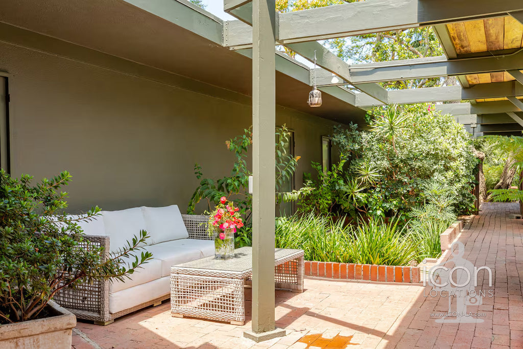 Mid Century - MID2074