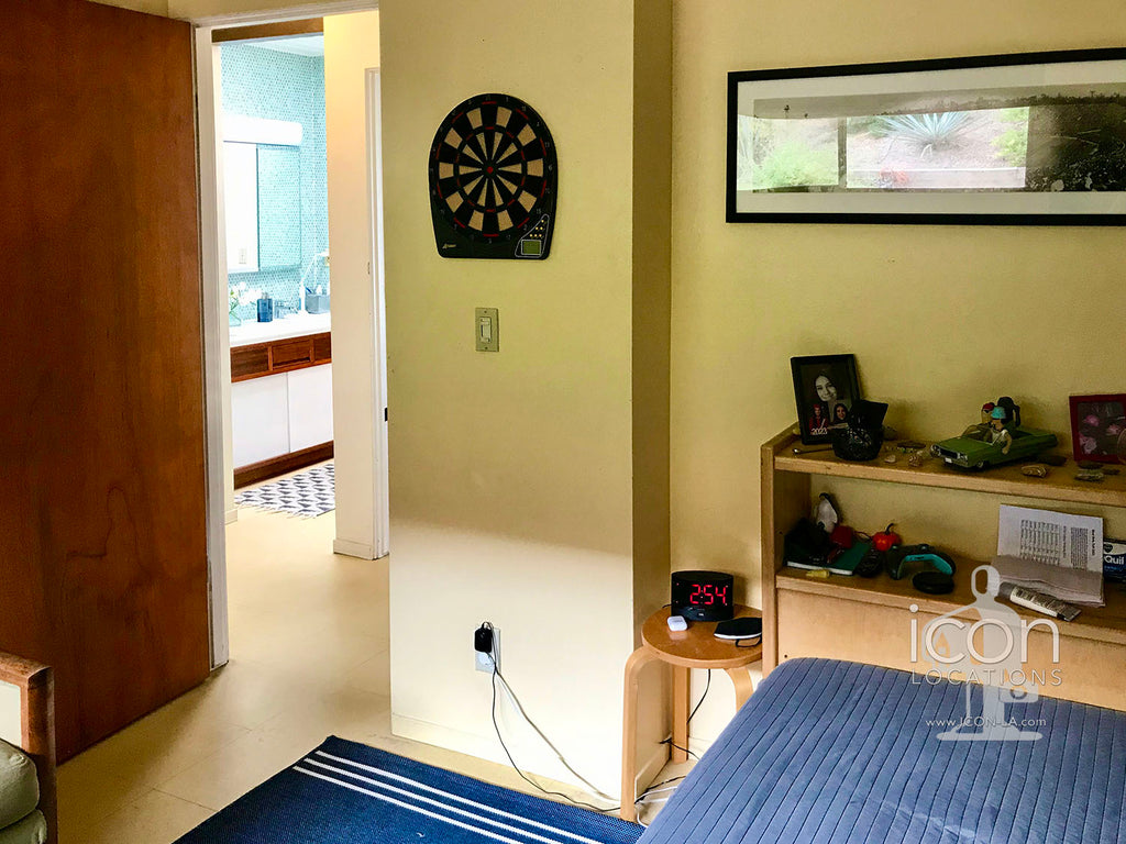 Mid Century - MID2075