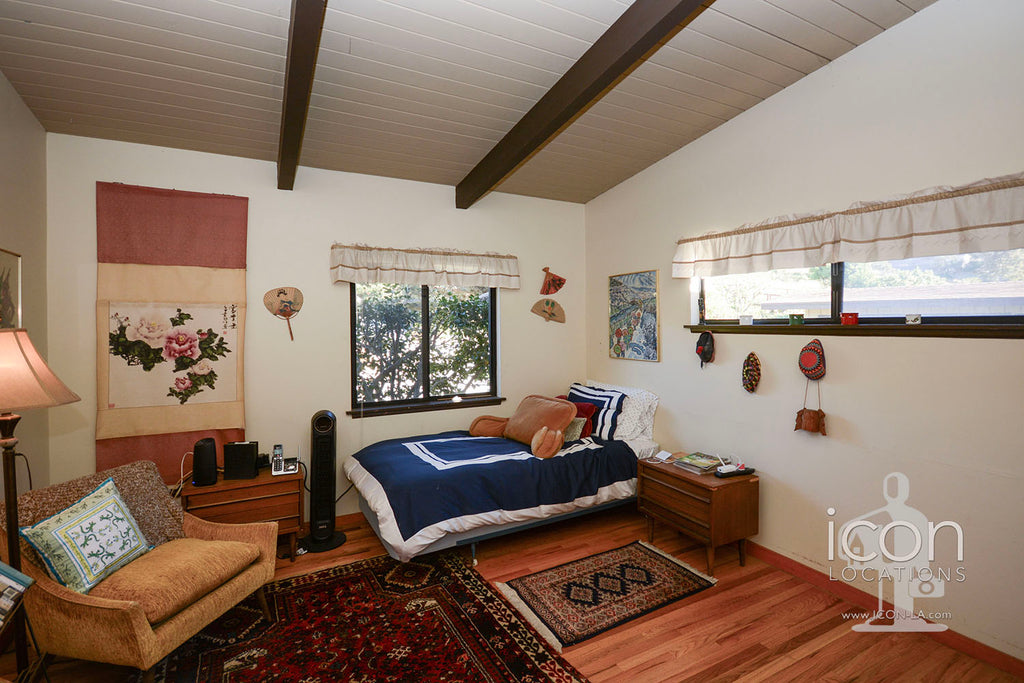 Mid Century - MID2077