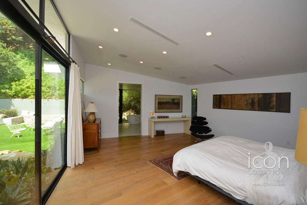 Mid Century - MID2083