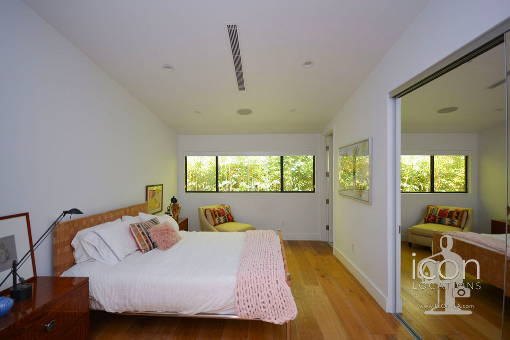 Mid Century - MID2083