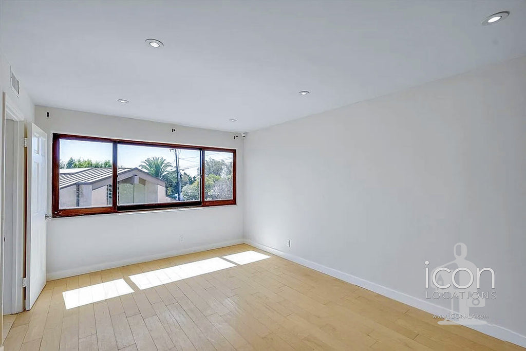 Contemporary - MID2086