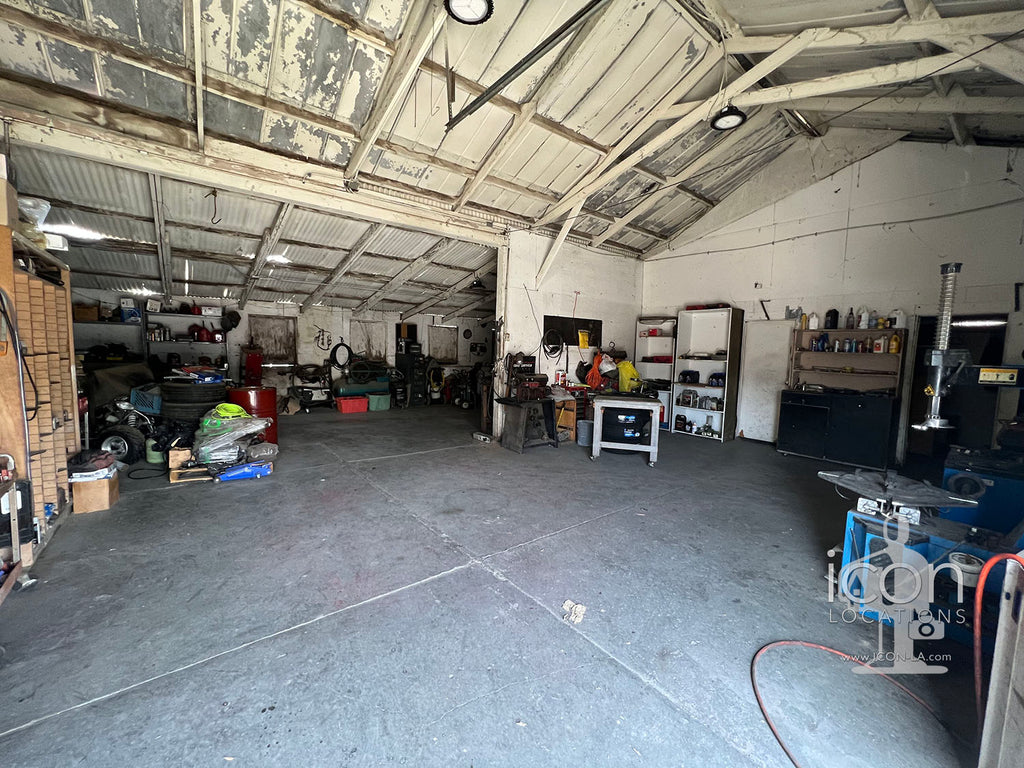 Auto Yard / Movie Ranch-RA3164-1