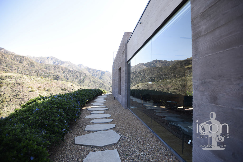 Santa Barbara Modern - SB3007