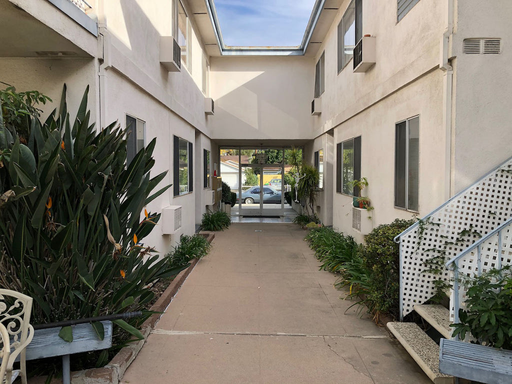 Apartments - APT2012