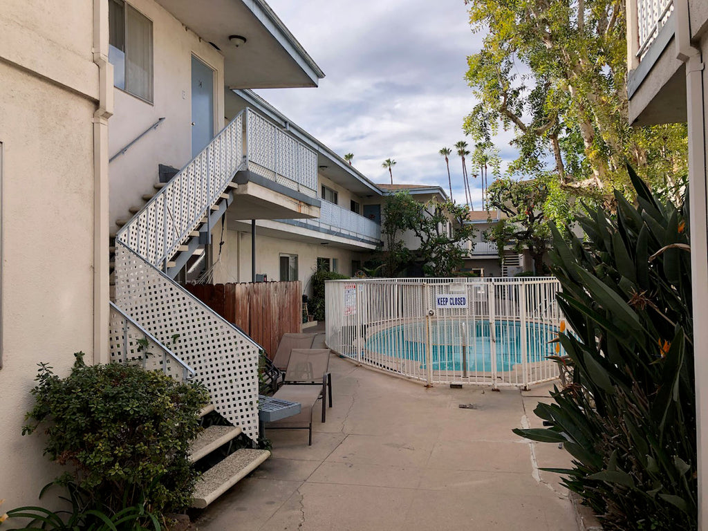 Apartments - APT2012