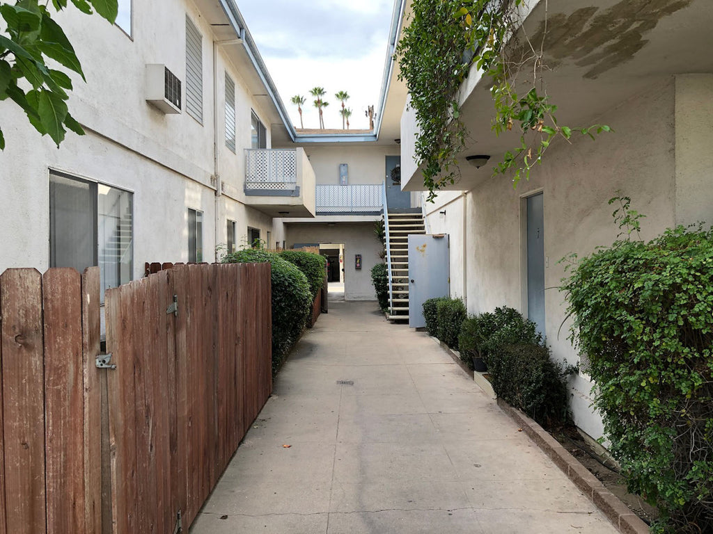 Apartments - APT2012