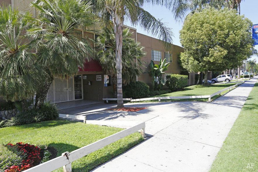 Apartments - APT2013