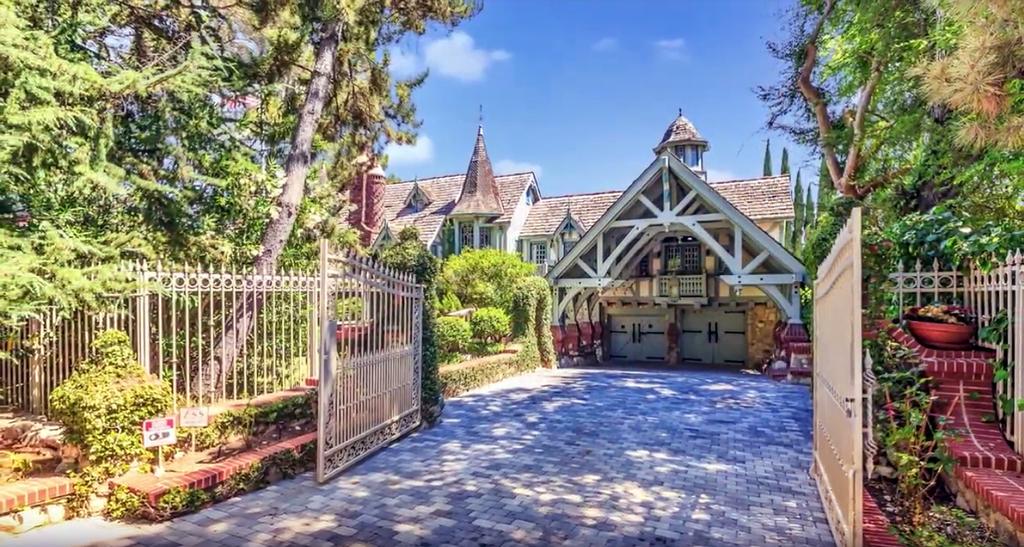 Victorian - ARCH2040