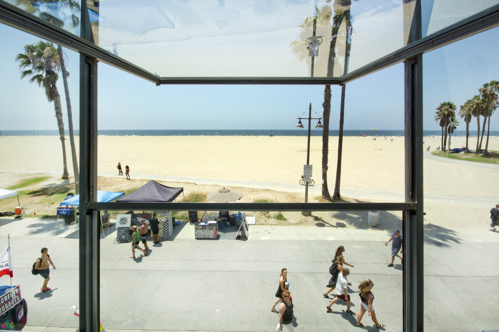 ICON Film Locations, ICON Lifestyles, - For Filming or Lease, Modern Beach House with Floor to Ceilings Windows, Cat walk, Scenic views, Multiple Levels, On the Sand