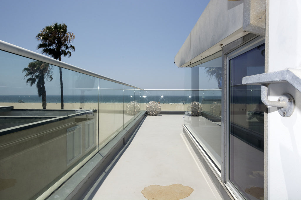 ICON Film Locations, ICON Lifestyles, - For Filming or Lease, Modern Beach House with Floor to Ceilings Windows, Cat walk, Scenic views, Multiple Levels, On the Sand