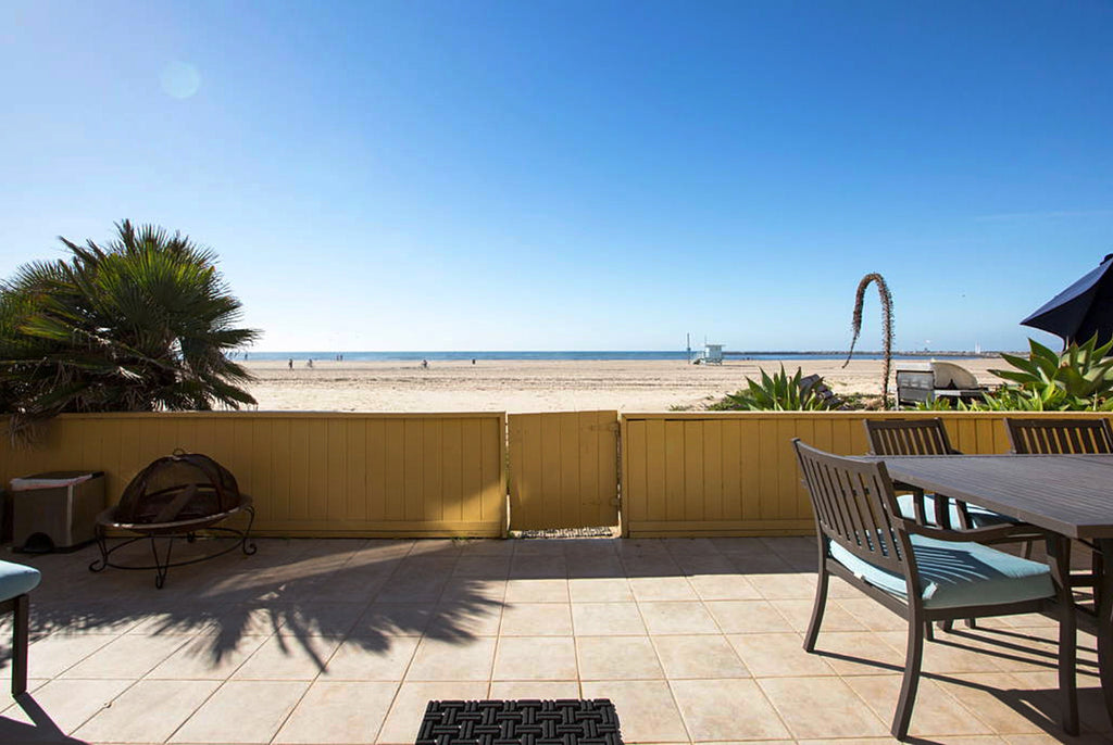 Beach House - BH3059