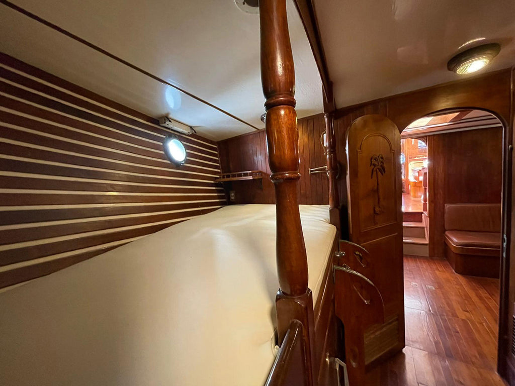 Sail Boat - BOAT2011