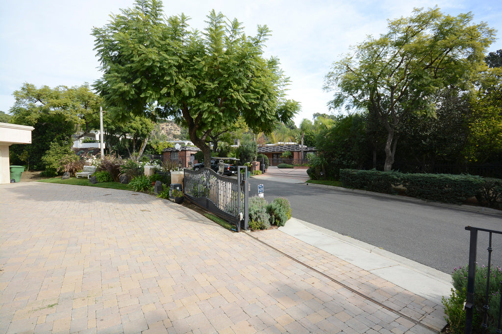 Contemporary - CO2026