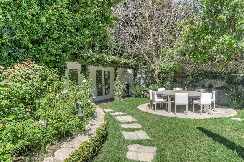 Modern Colonial - CO2040