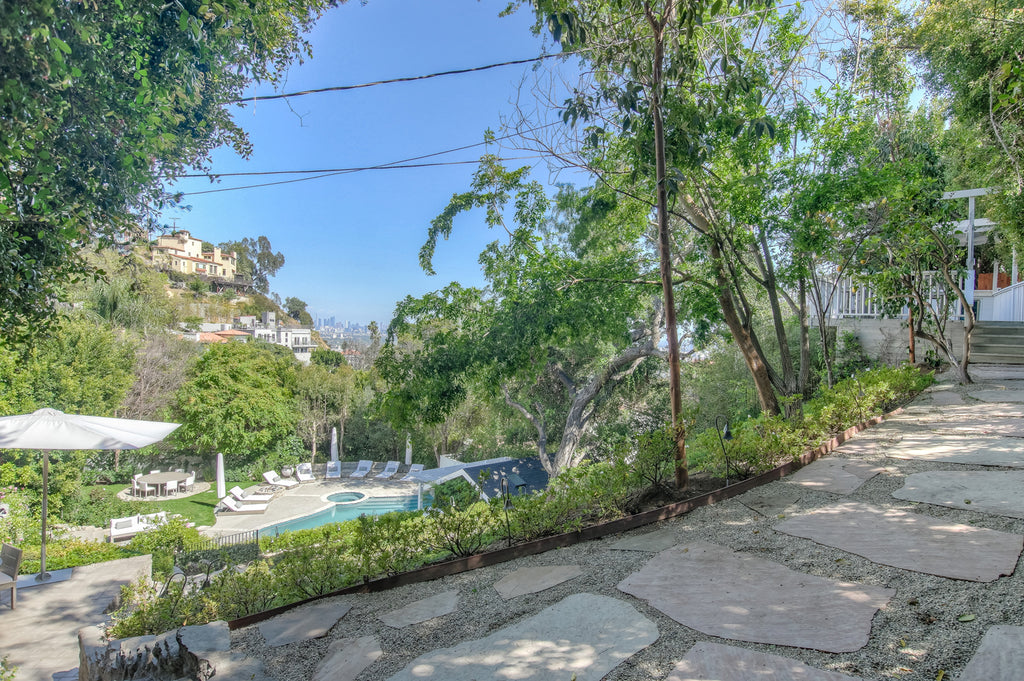 Modern Colonial - CO2040