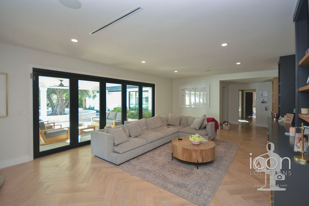 Modern Colonial - COLO2039