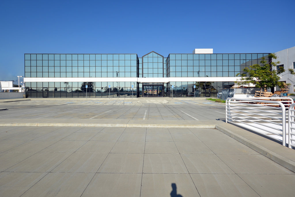 Car Dealership- COMM2043 - Car Dealership, Offices, Garage