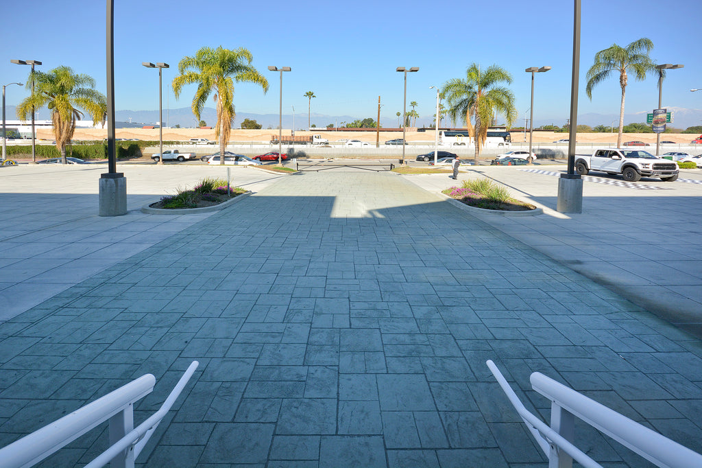 Car Dealership- COMM2043 - Car Dealership, Offices, Garage