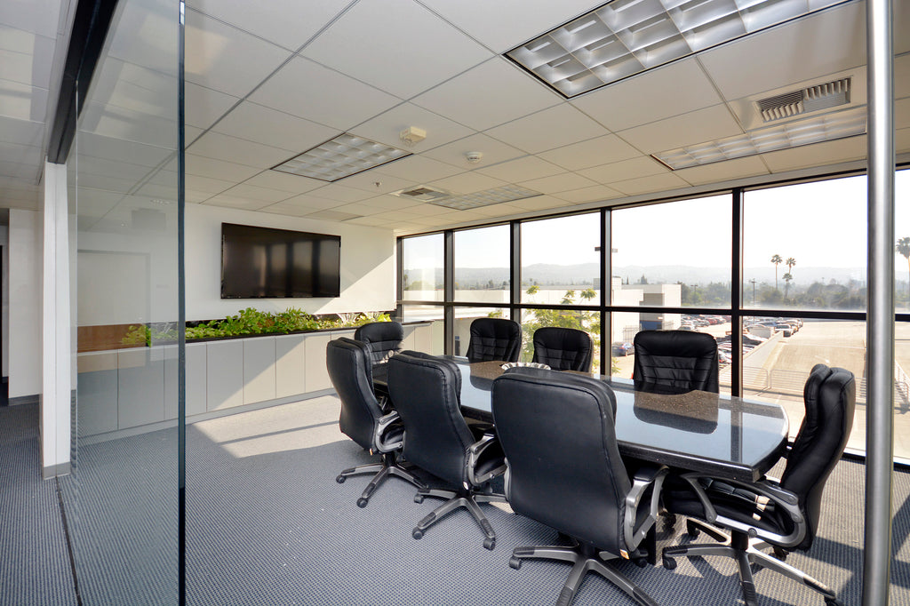 Car Dealership- COMM2043 - Car Dealership, Offices, Garage