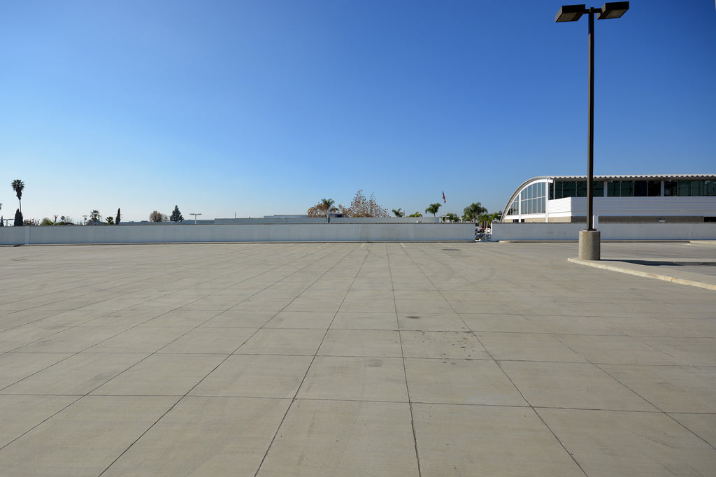 Car Dealership- COMM2043 - Car Dealership, Offices, Garage