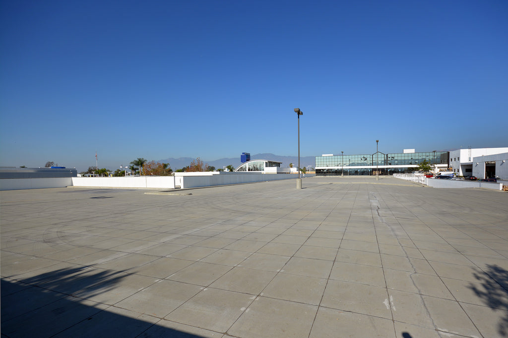 Car Dealership- COMM2043 - Car Dealership, Offices, Garage