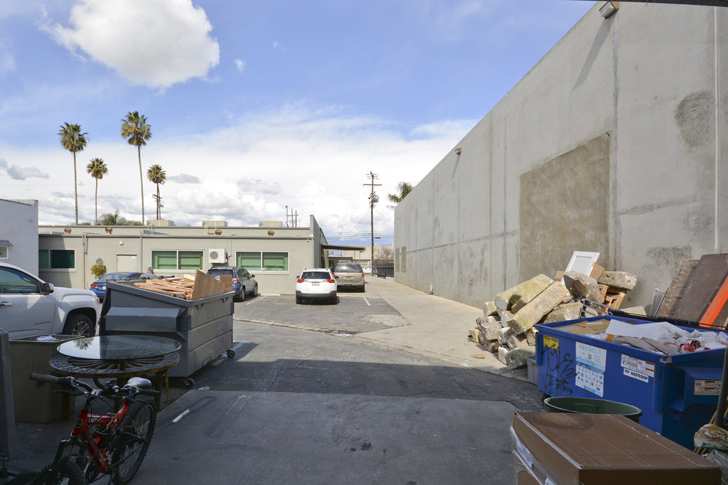 COMM2050 - Art Gallery / Warehouse