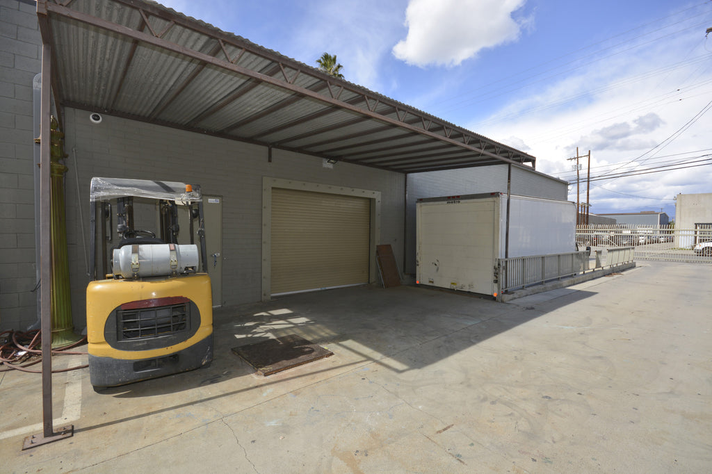 COMM2050 - Art Gallery / Warehouse