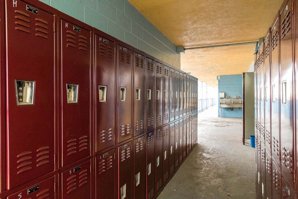 Commercial - COMM2051 - School