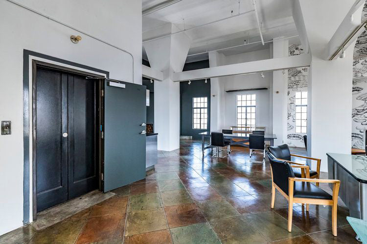 Lofts & Storefront- COMM2052