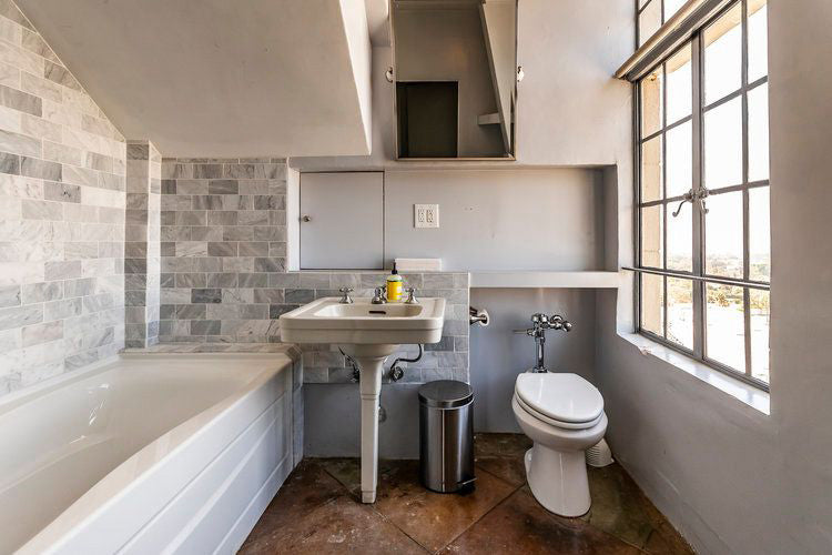 Lofts & Storefront- COMM2052