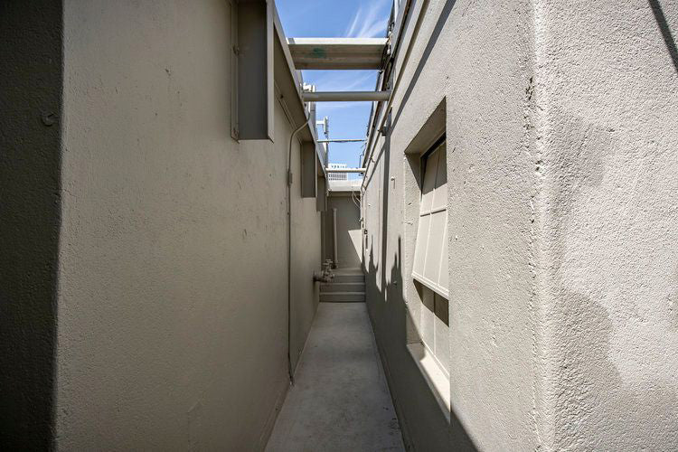 Lofts & Storefront- COMM2052