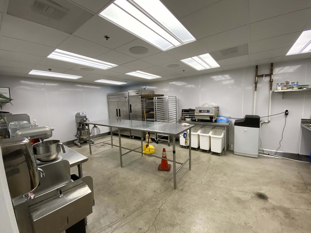 COMM2070 - Recording Studio / Restaurant