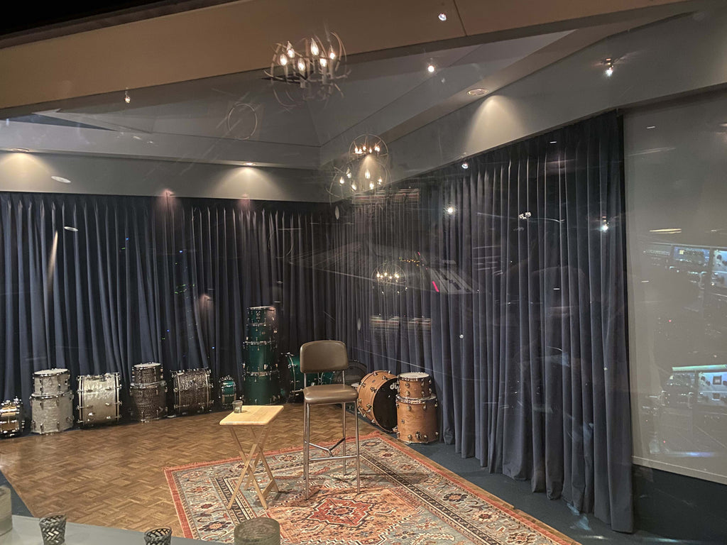 COMM2071 - Recording Studio