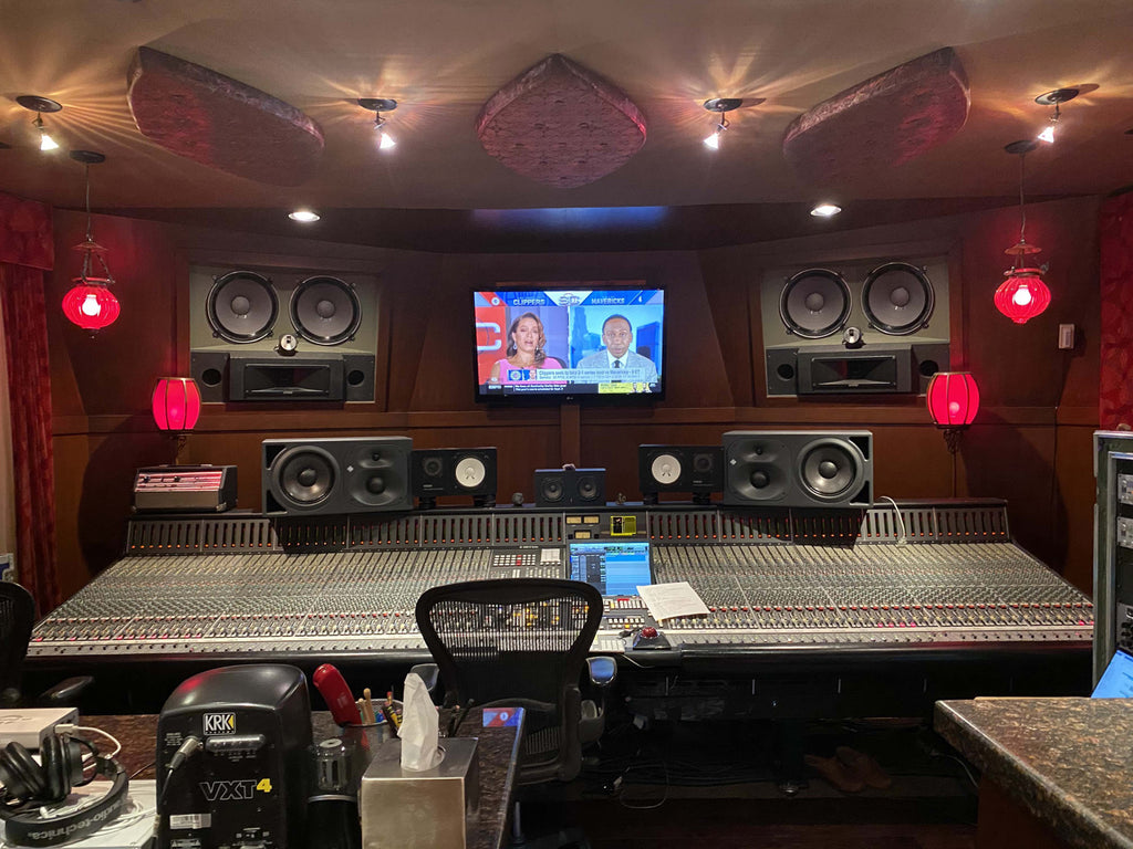 COMM2071 - Recording Studio
