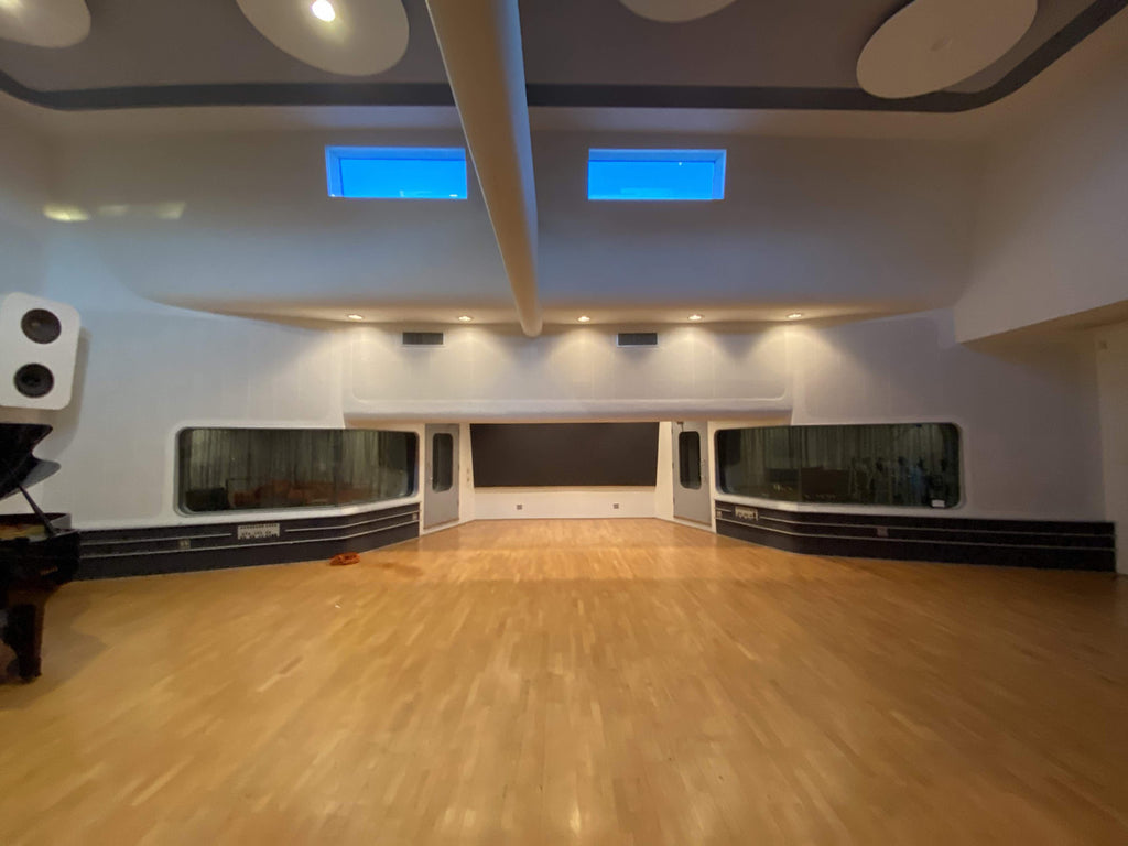 COMM2071 - Recording Studio