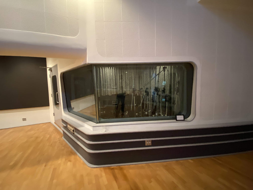 COMM2071 - Recording Studio