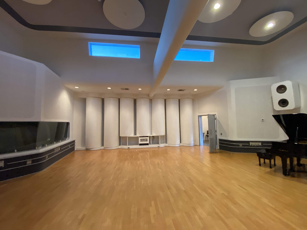 COMM2071 - Recording Studio