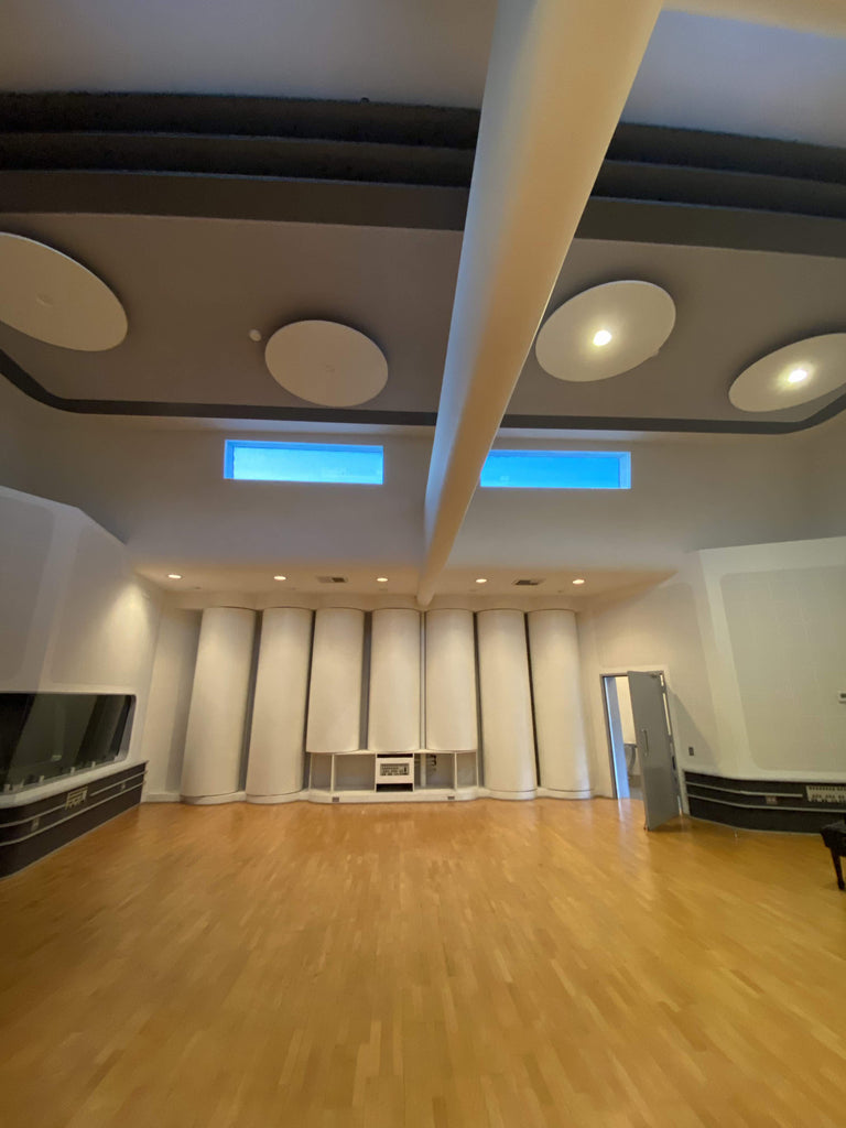 COMM2071 - Recording Studio