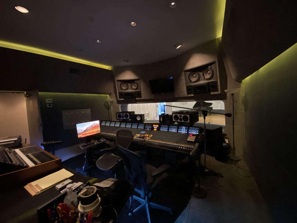 COMM2071 - Recording Studio