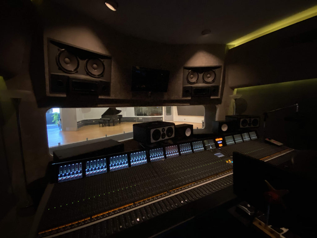 COMM2071 - Recording Studio