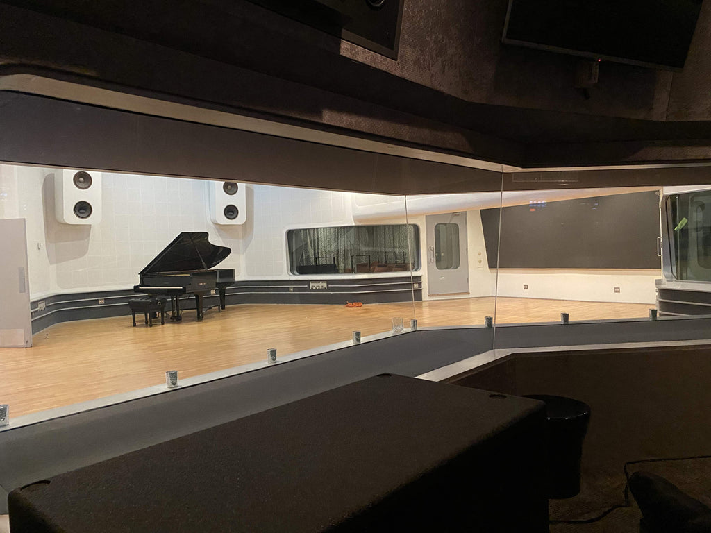 COMM2071 - Recording Studio