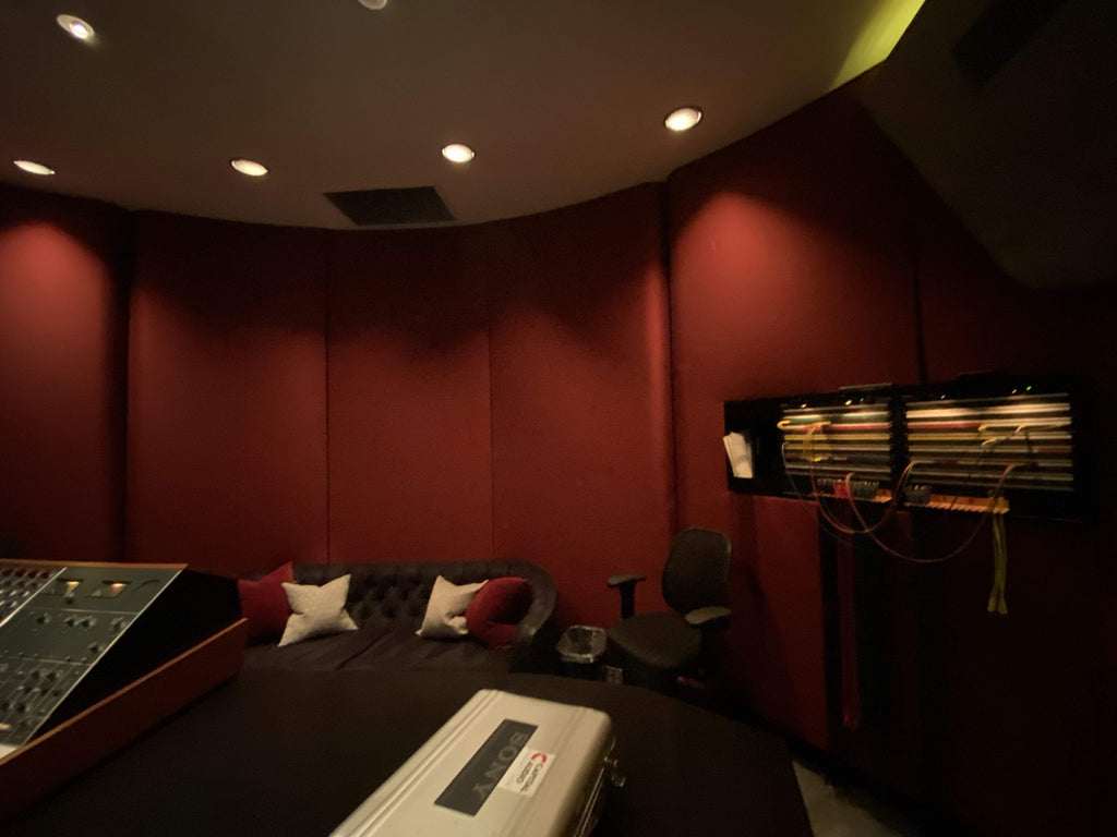 COMM2071 - Recording Studio