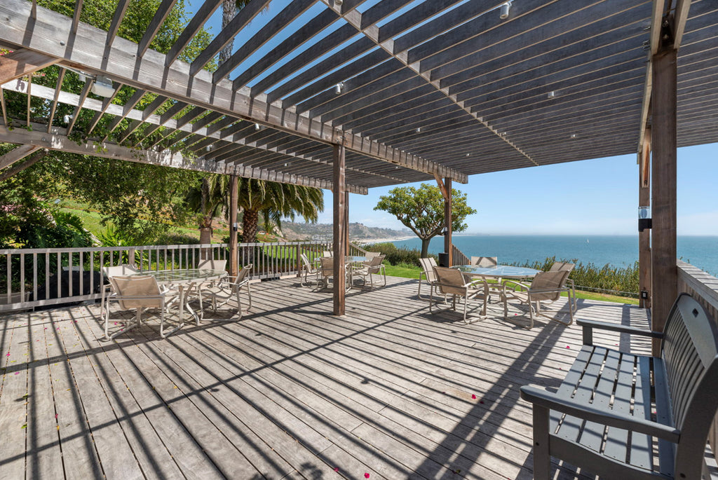 COMM2075 - Apartment exterior grounds