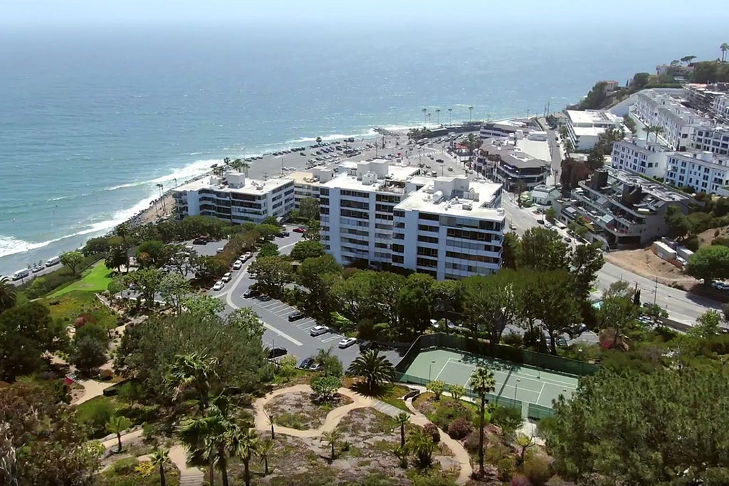 COMM2075 - Apartment exterior grounds