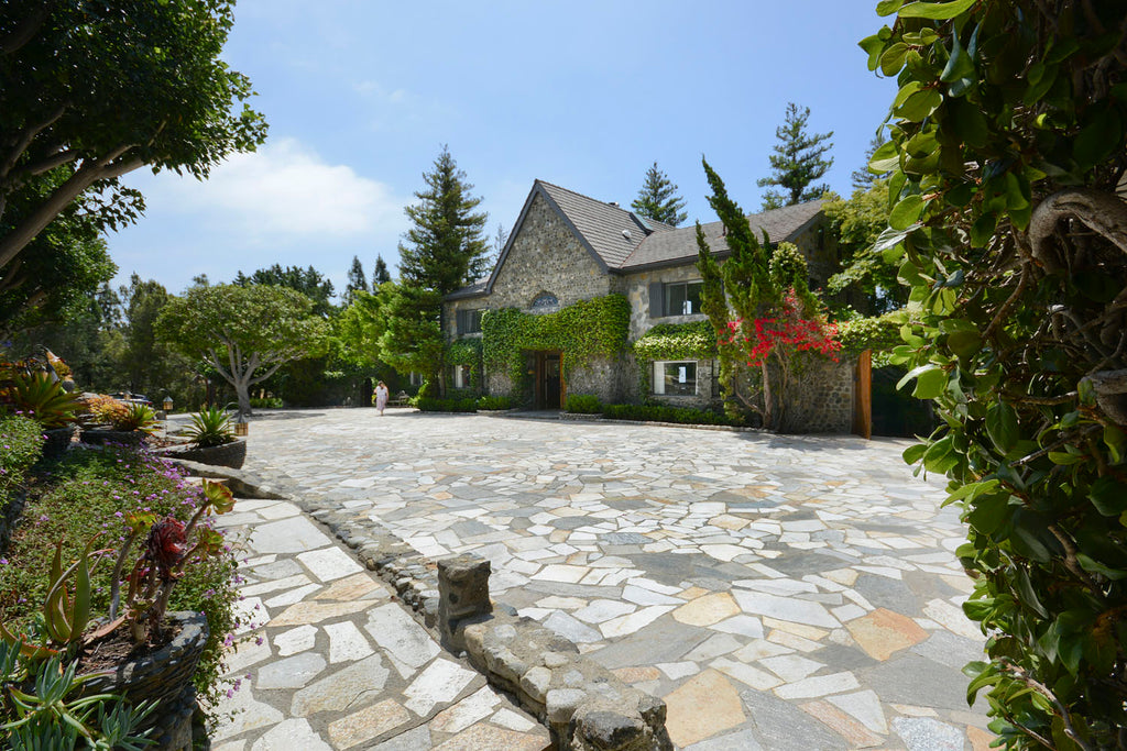 English Tudor - ENG6219