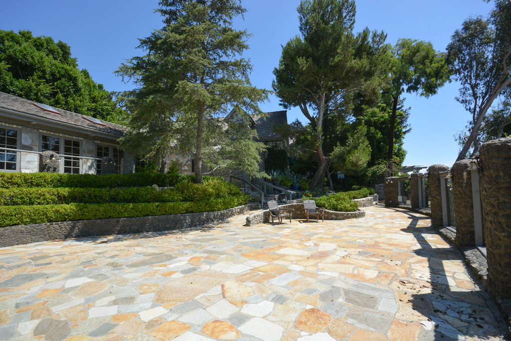 English Tudor - ENG6219