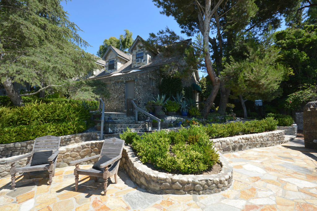 English Tudor - ENG6219