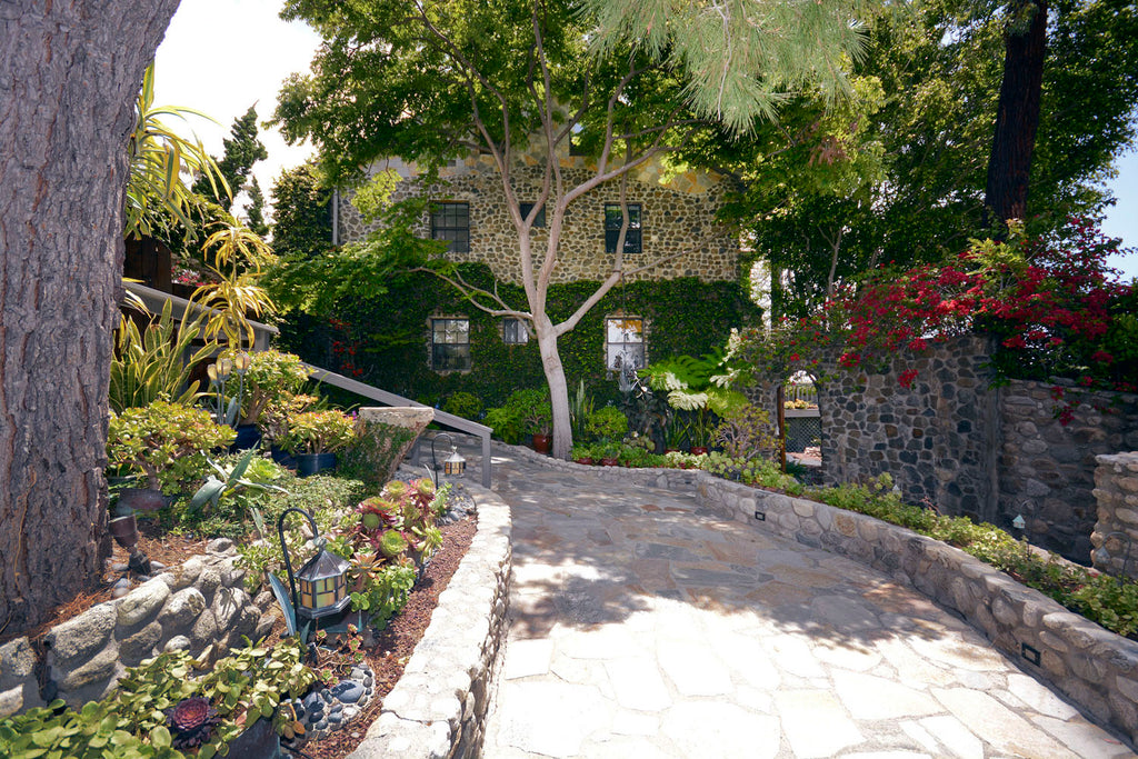 English Tudor - ENG6219