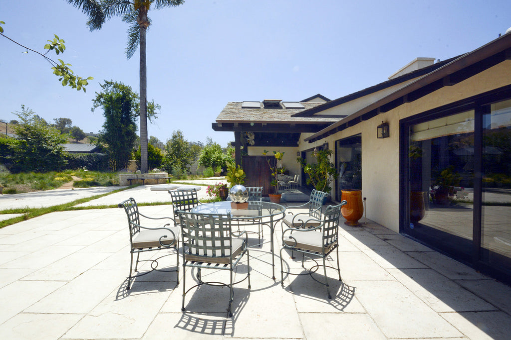 French Country - FR2024